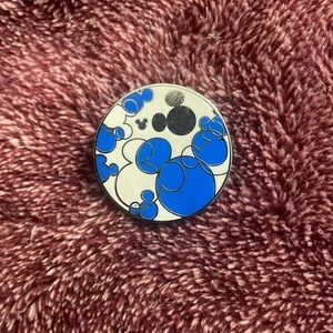 🔮3/$20 Hidden Mickey Blue white and silver circle Disney pin